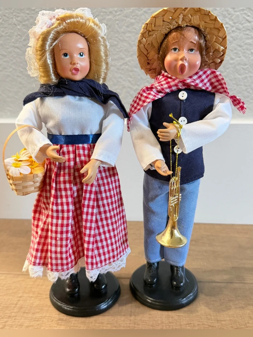 MCM Girl W/Basket Flowers and Boy with Trumpet 9” Gingham Straw Hat‎ Collectible